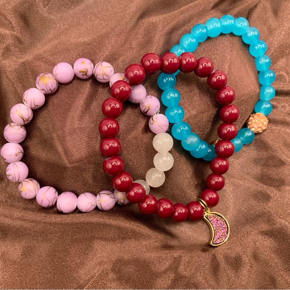 Set of 3 Handmade Bracelets 3 Beaded Stretch Bracelets - Picture 2 of 3